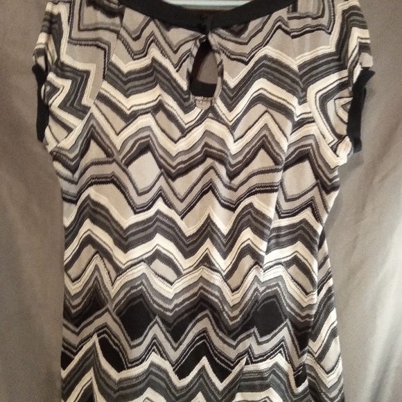 Cato large black and white zig zag office blouse - Picture 3 of 3